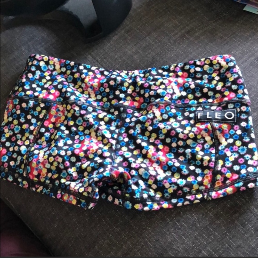 Fleo headlights shorts